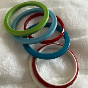 Lot of 6 Vintage 1970’’s Colorful Bracelets Bangles blue green costume jewelry